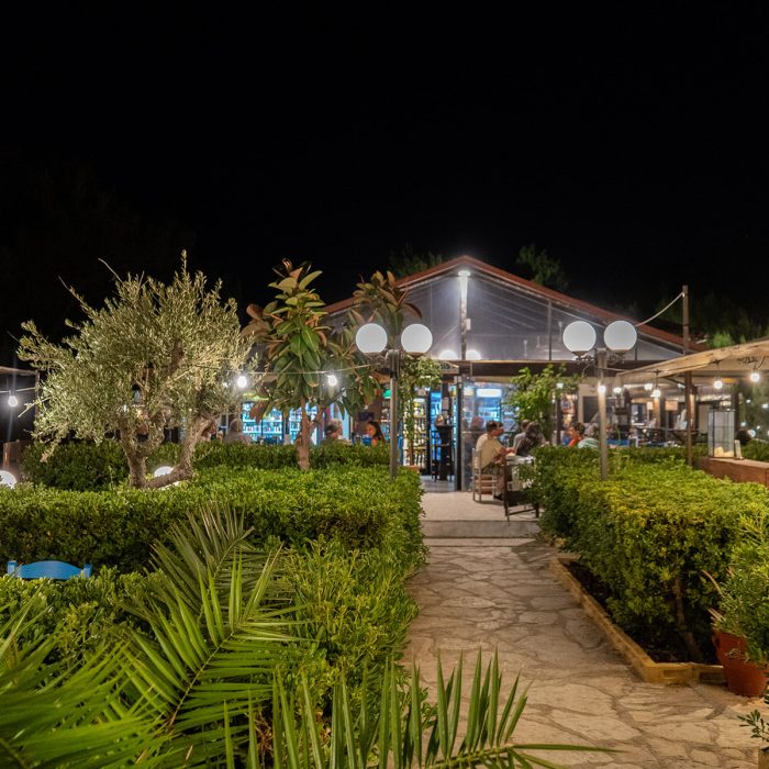 Oasis Taverna