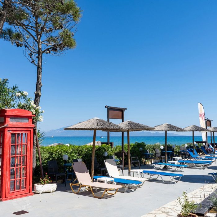 Oasis Taverna & Beach Bar