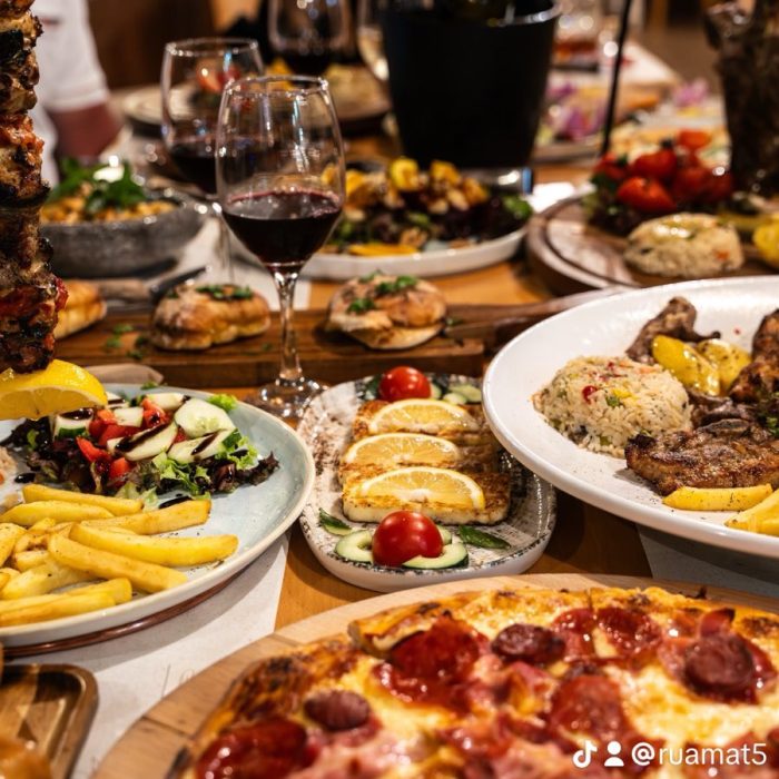 Rua Mat Restaurant